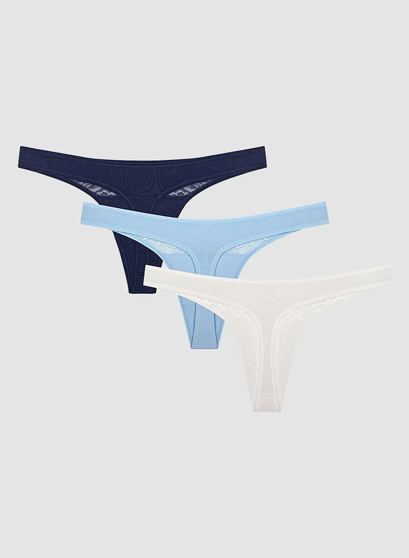 بنتي سروال داخلي ثونج بتفاصيل دانتيل وألوان باستيل ناعمة  في